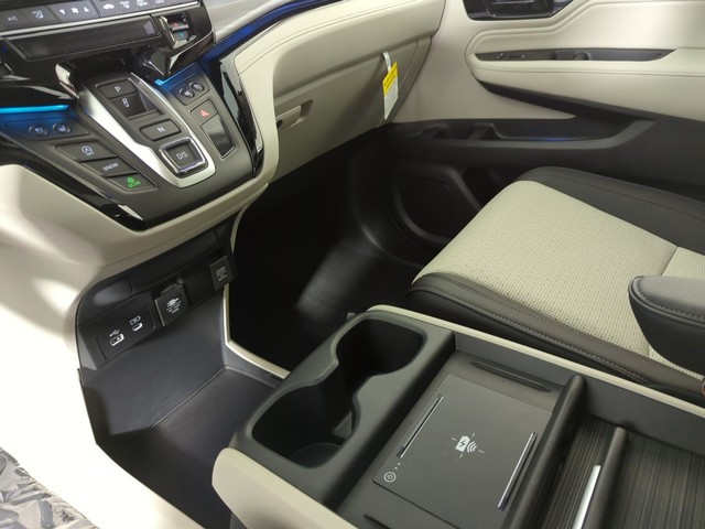 Honda Odyssey Vehicle Full-screen Gallery Image 17