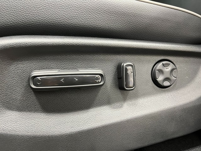 Honda Odyssey Vehicle Full-screen Gallery Image 12