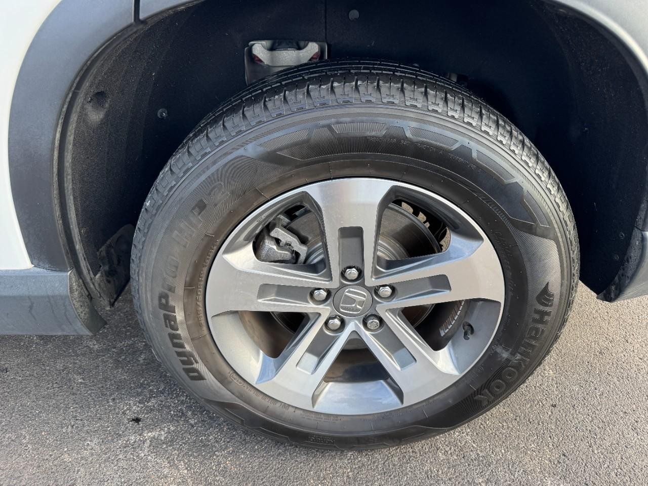 Honda Pilot Vehicle Full-screen Gallery Image 07