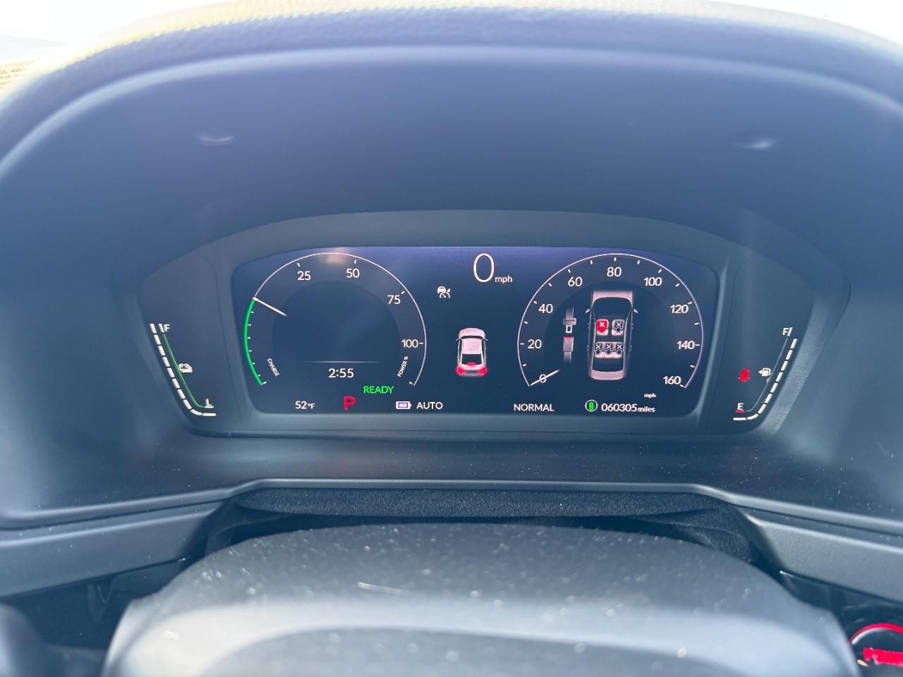 Honda Accord Hybrid Vehicle Full-screen Gallery Image 21