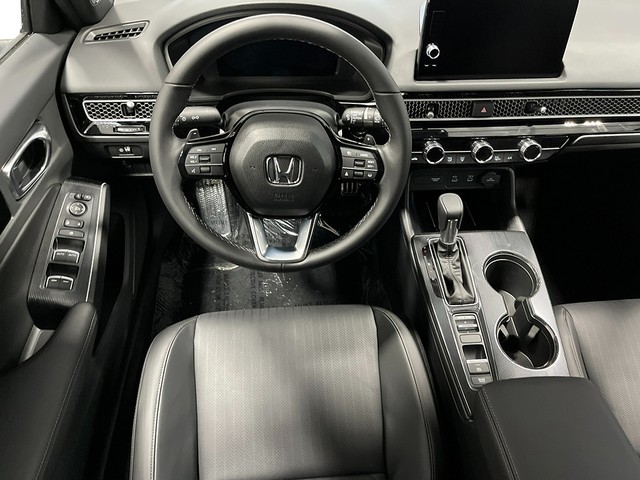 Honda Civic Hatchback Hybrid Vehicle Full-screen Gallery Image 17