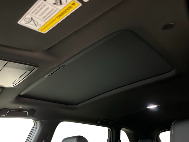 Honda CR-V Hybrid Vehicle Full-screen Gallery Image 23