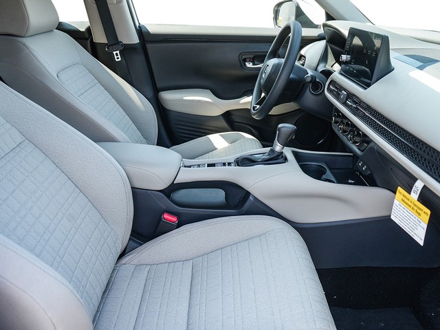 Honda HR-V Vehicle Full-screen Gallery Image 22