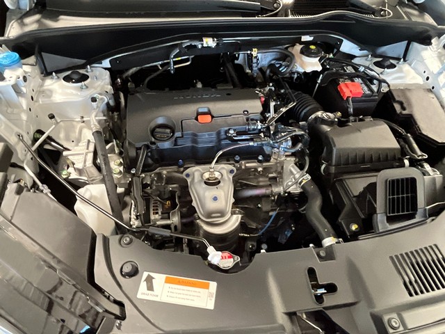 Honda HR-V Vehicle Full-screen Gallery Image 11