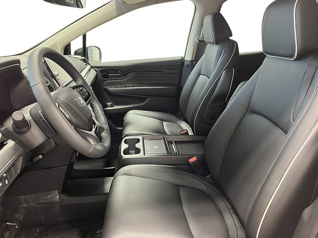 Honda Odyssey Vehicle Full-screen Gallery Image 14