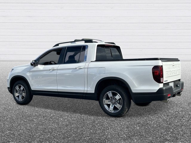 Honda Ridgeline Vehicle Full-screen Gallery Image 02