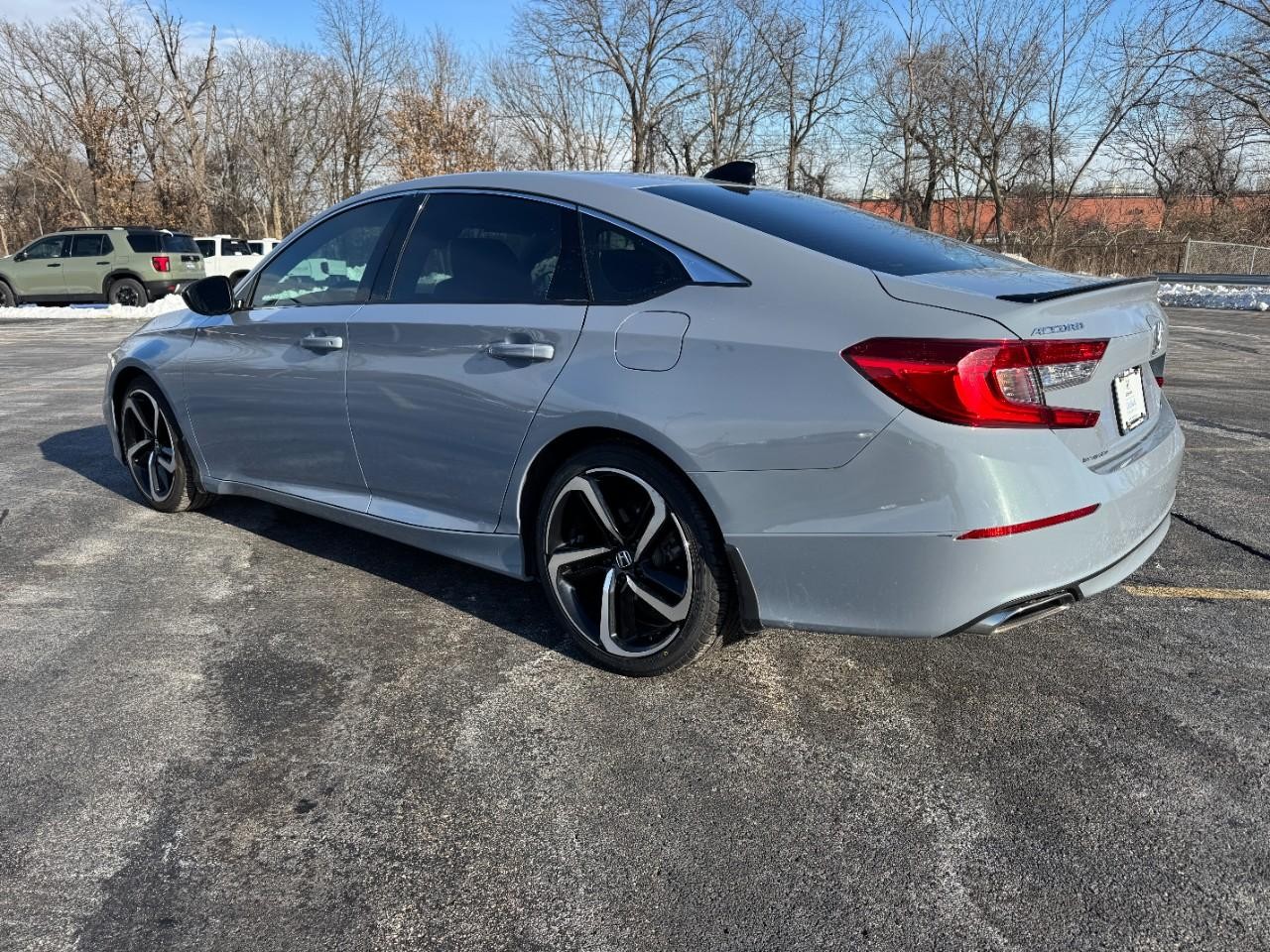 Honda Accord Sedan Vehicle Full-screen Gallery Image 07