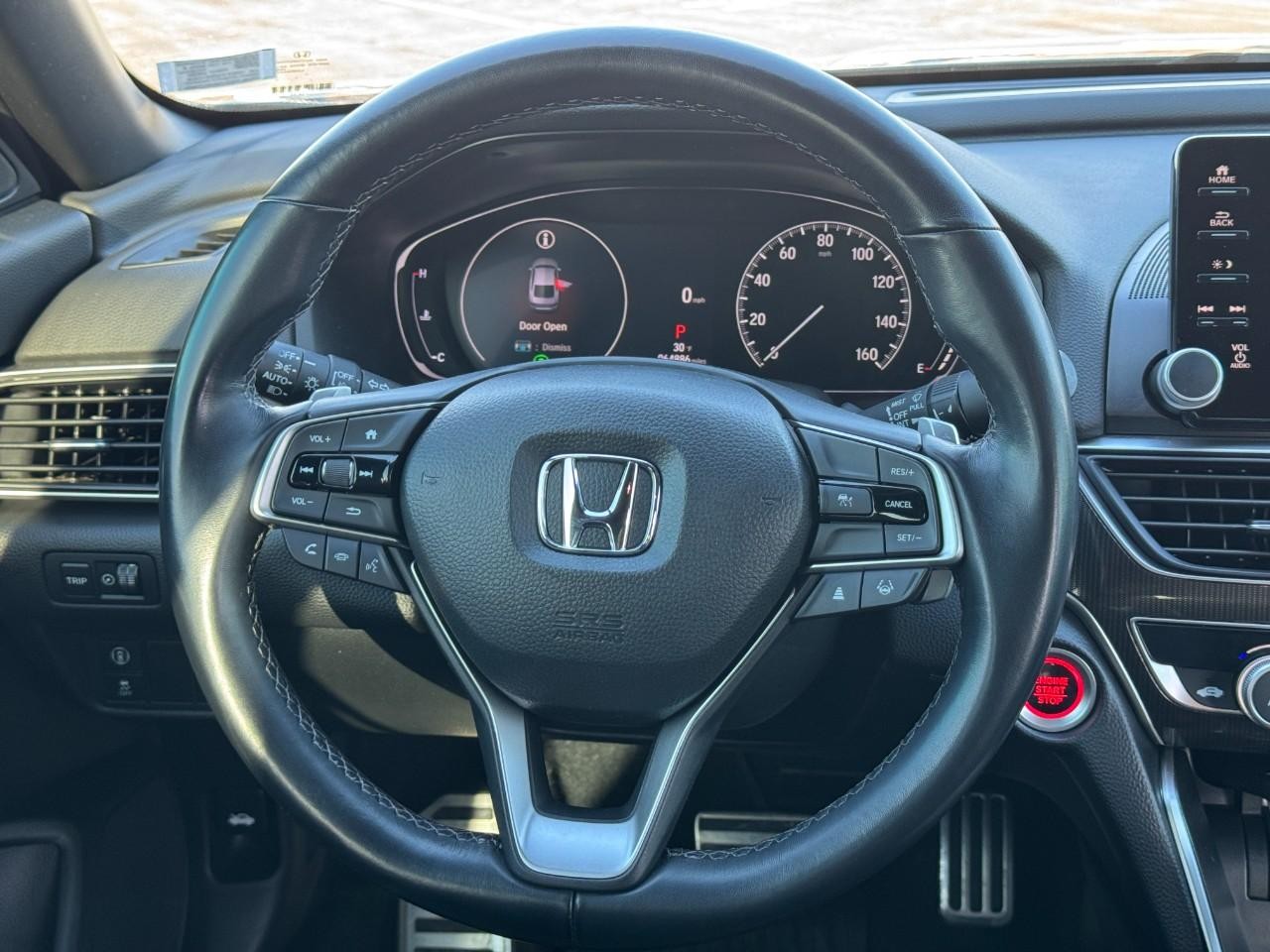 Honda Accord Sedan Vehicle Full-screen Gallery Image 12