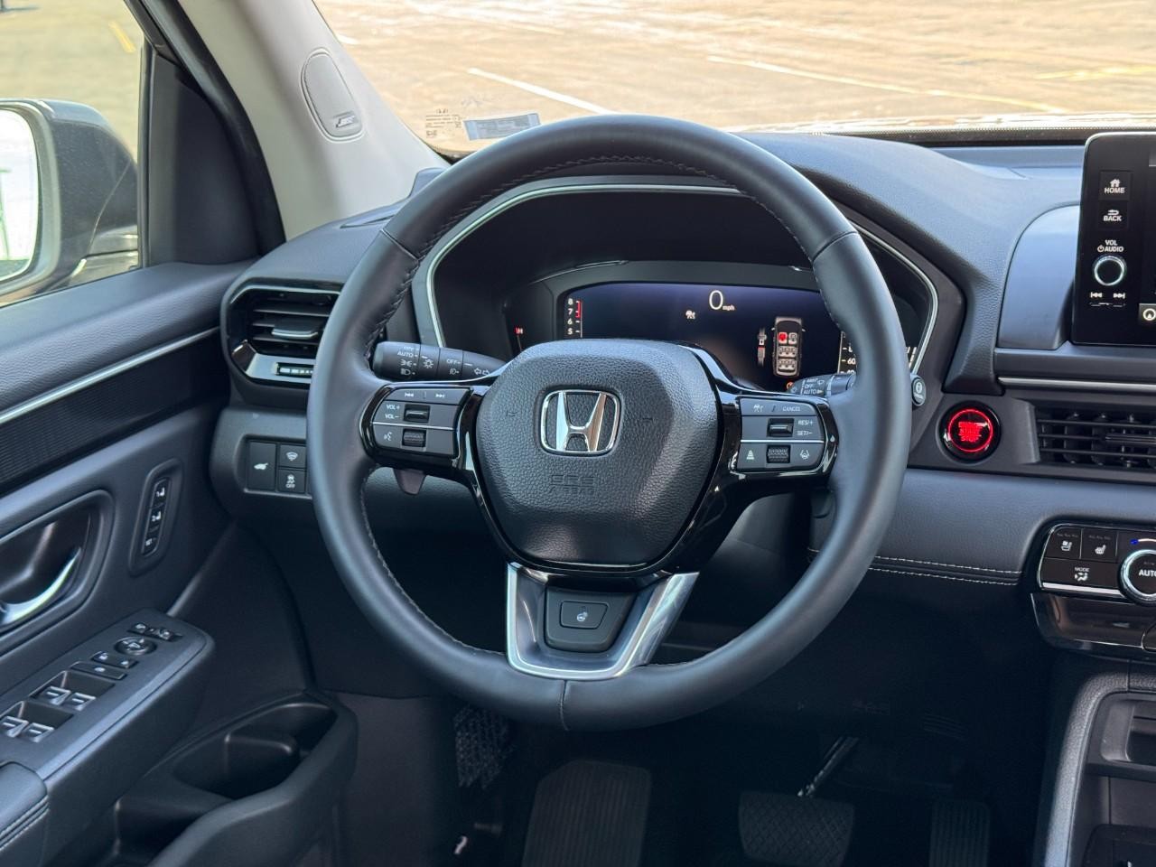 Honda Pilot Vehicle Full-screen Gallery Image 13