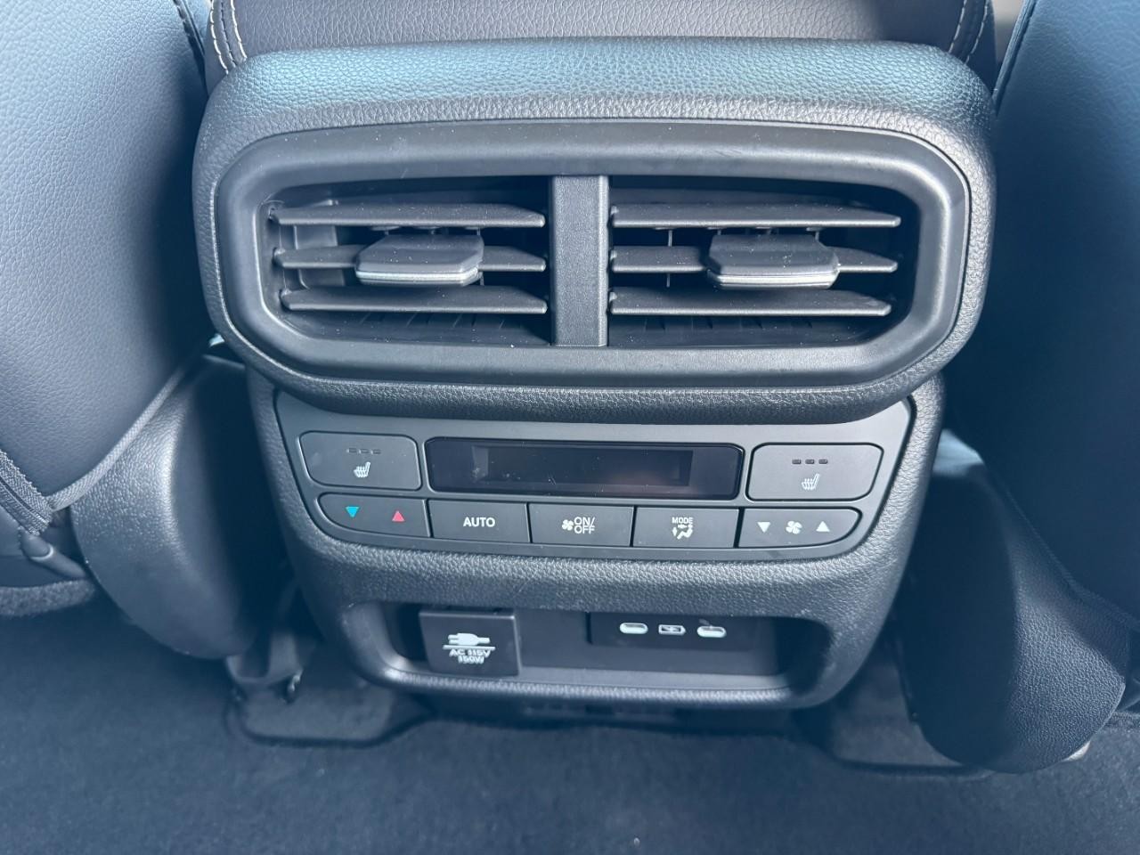 Honda Pilot Vehicle Full-screen Gallery Image 18