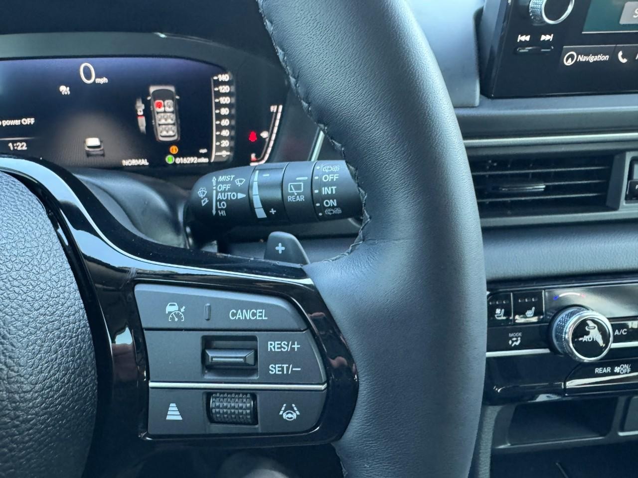 Honda Pilot Vehicle Full-screen Gallery Image 23