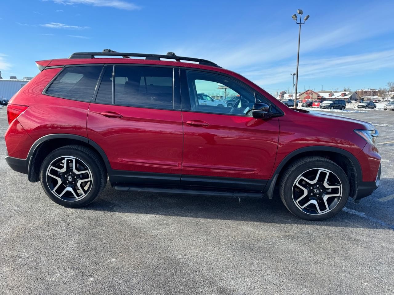 Honda Passport Vehicle Full-screen Gallery Image 02