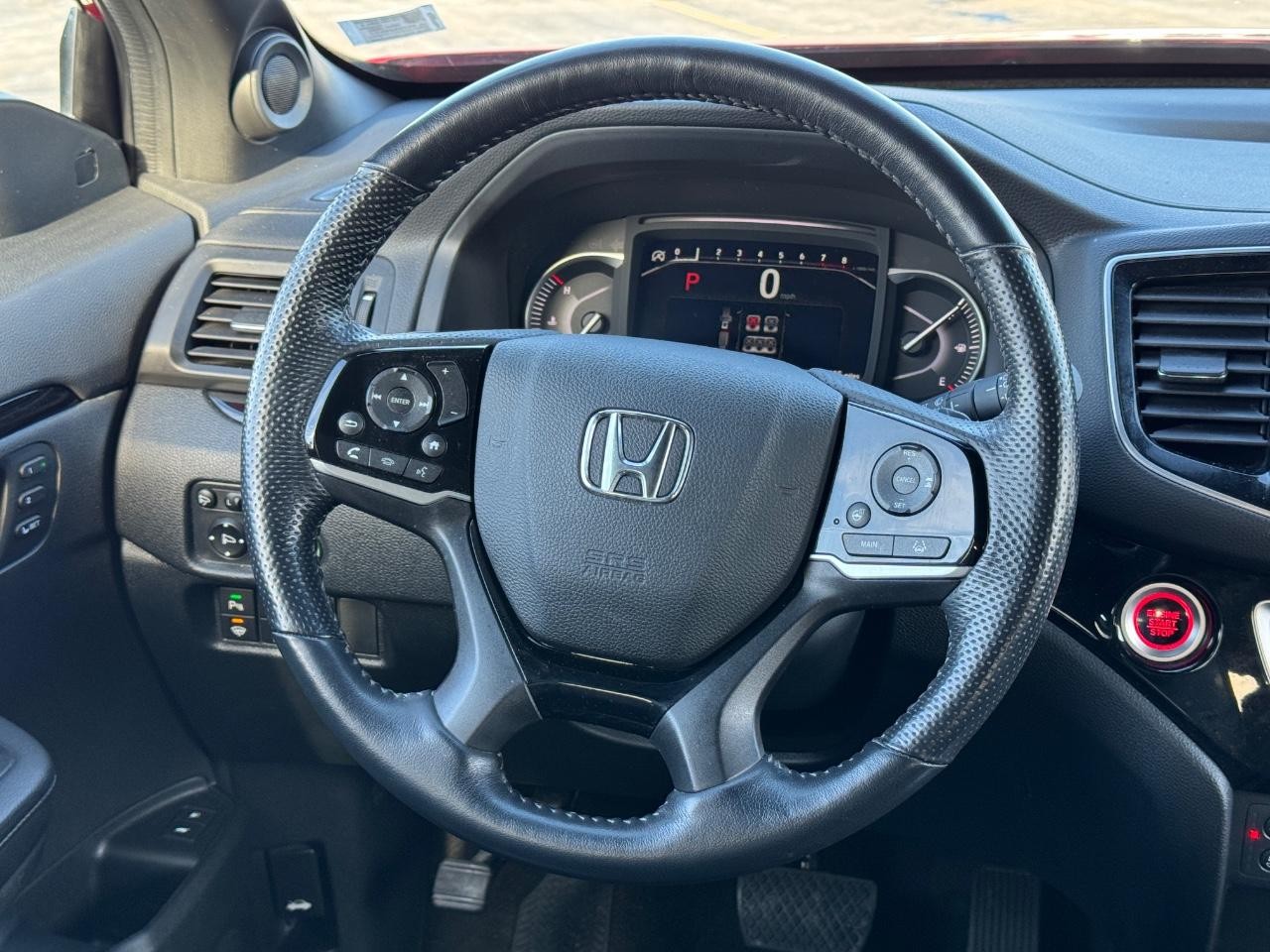 Honda Passport Vehicle Full-screen Gallery Image 12