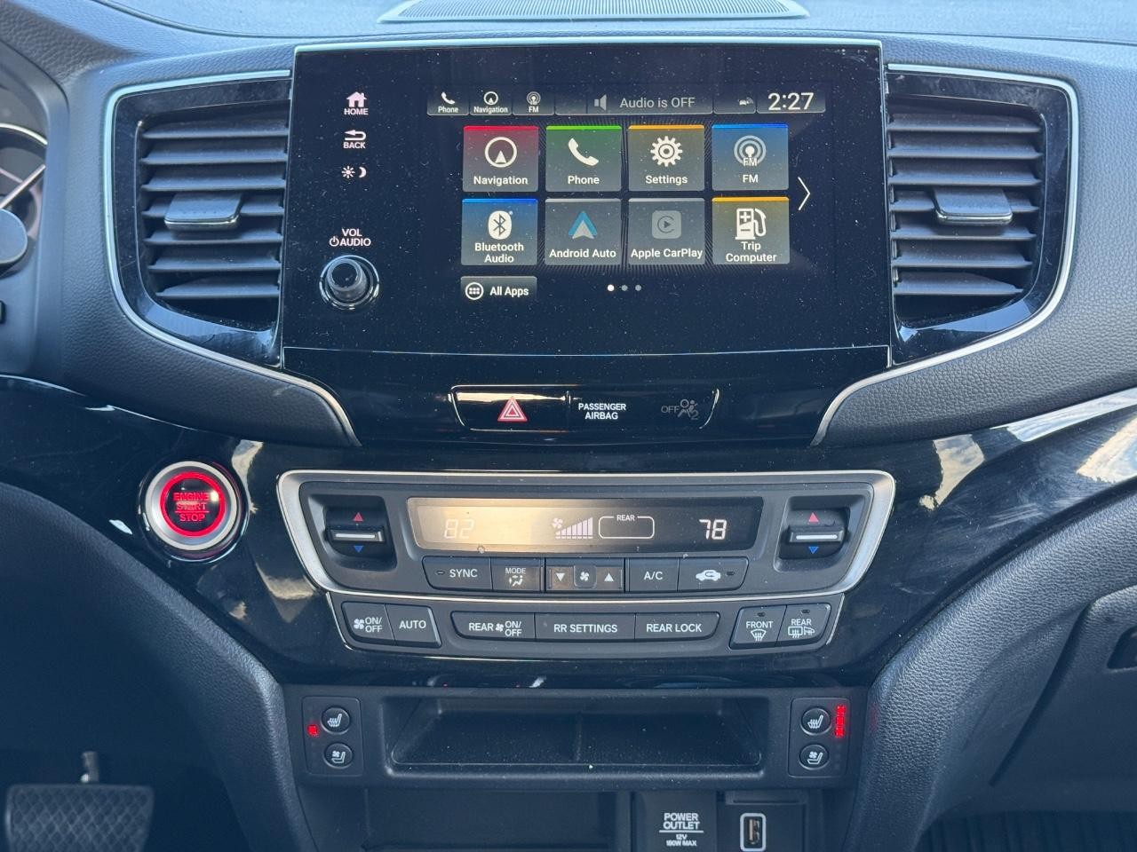 Honda Passport Vehicle Full-screen Gallery Image 17