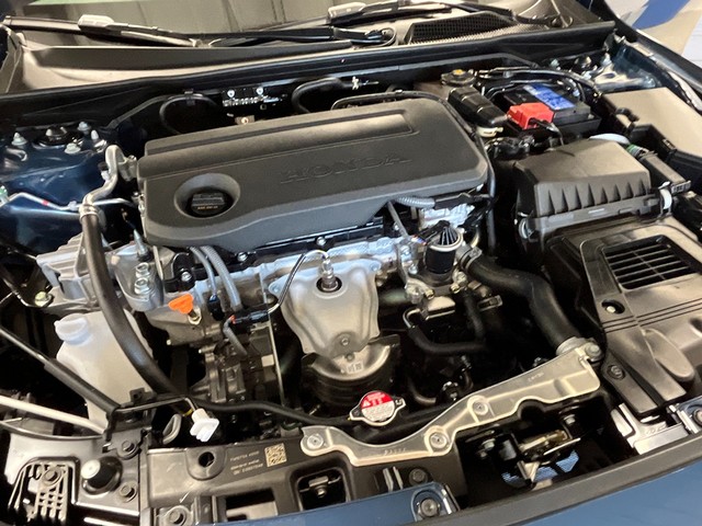 Honda Civic Sedan Vehicle Full-screen Gallery Image 12