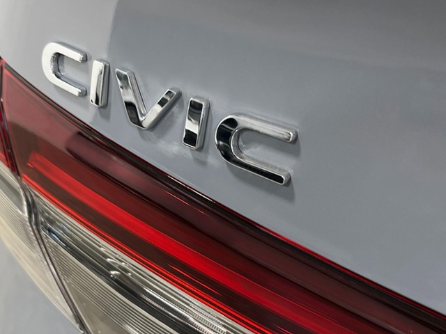 Honda Civic Sedan Vehicle Full-screen Gallery Image 05