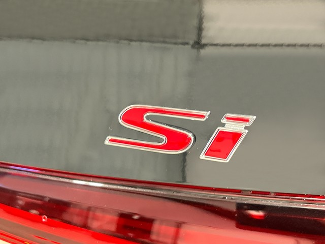 Honda Civic Si Vehicle Full-screen Gallery Image 07