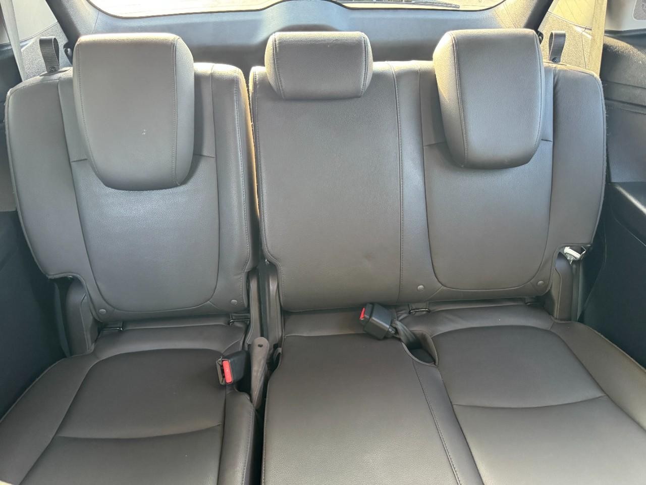 Honda Odyssey Vehicle Full-screen Gallery Image 11