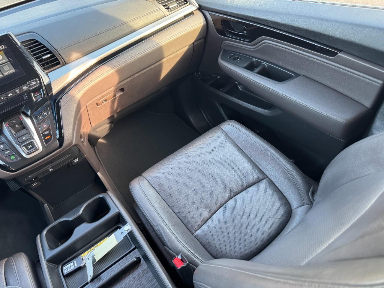 Honda Odyssey Vehicle Full-screen Gallery Image 17