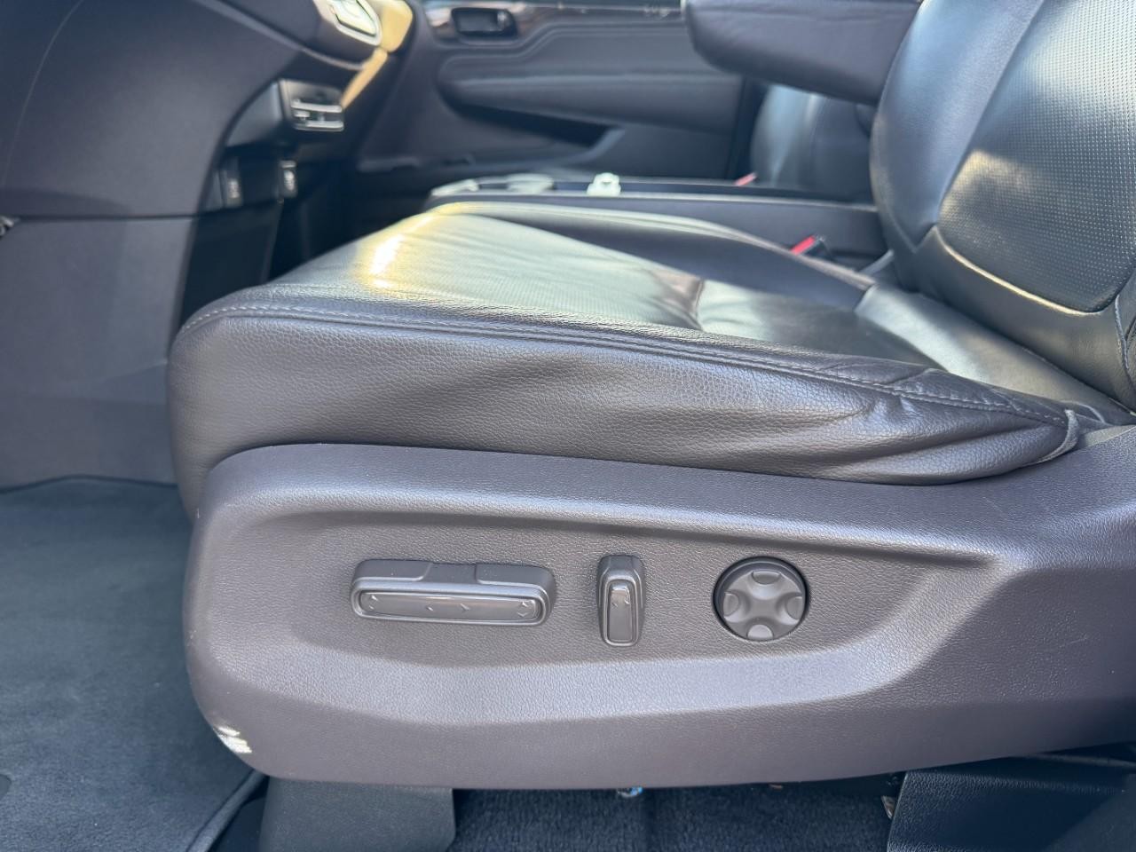 Honda Odyssey Vehicle Full-screen Gallery Image 19