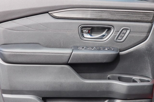 Honda Pilot Vehicle Full-screen Gallery Image 18