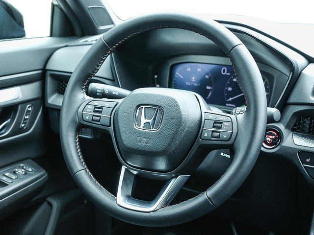Honda CR-V Hybrid Vehicle Full-screen Gallery Image 12