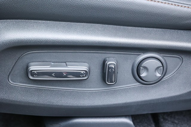 Honda CR-V Hybrid Vehicle Full-screen Gallery Image 19