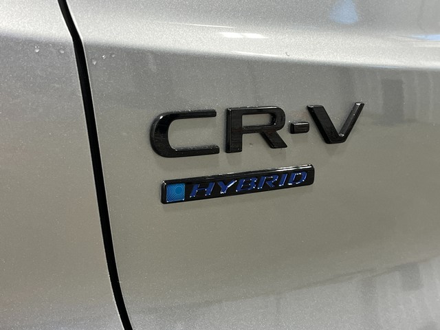 Honda CR-V Hybrid Vehicle Full-screen Gallery Image 07
