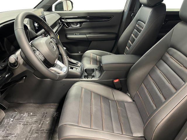 Honda CR-V Hybrid Vehicle Full-screen Gallery Image 13