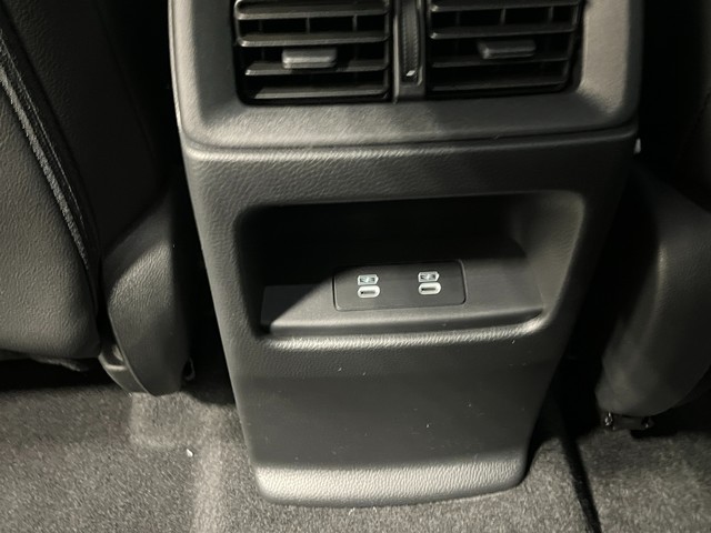 Honda CR-V Hybrid Vehicle Full-screen Gallery Image 26