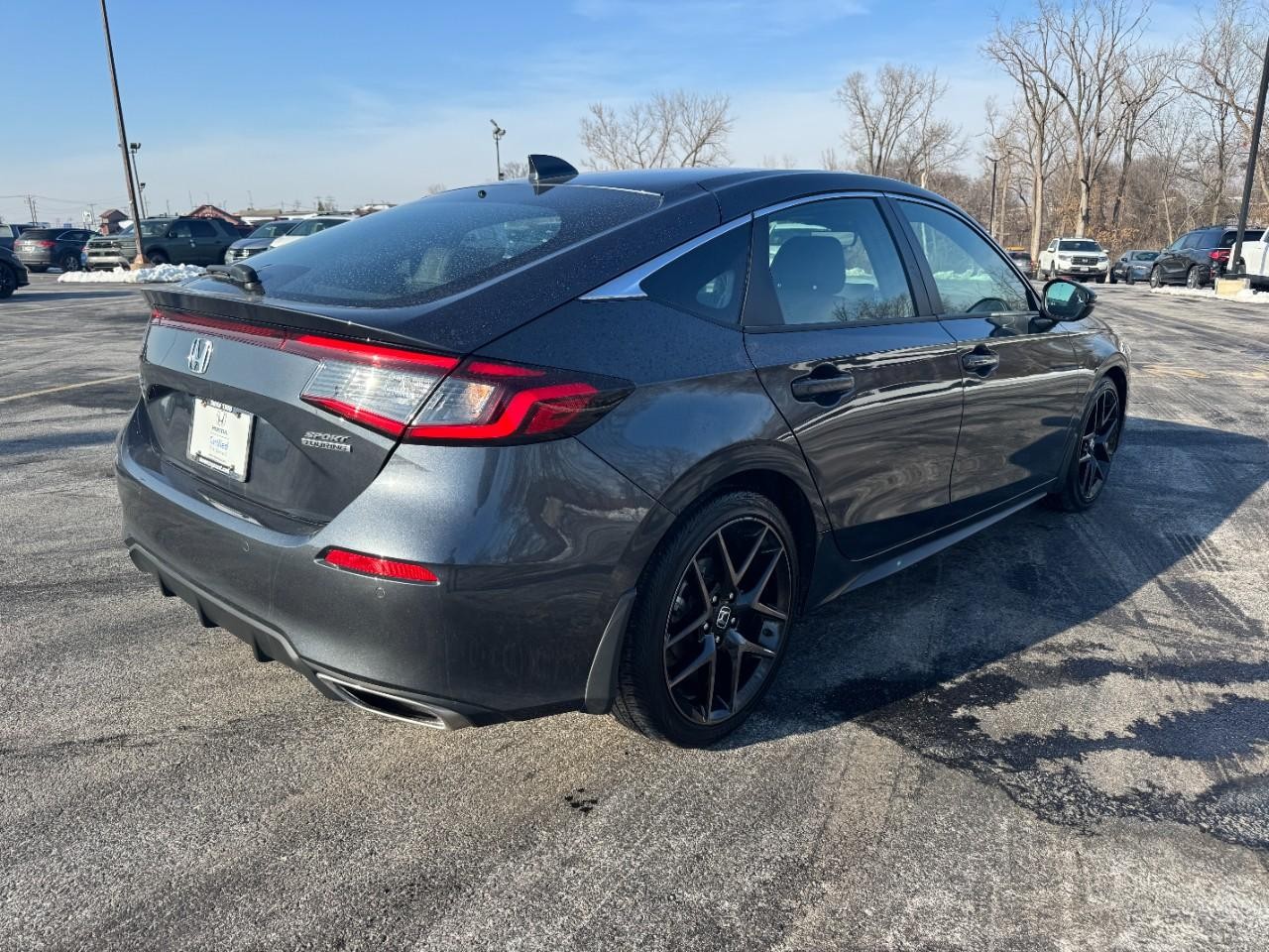 Honda Civic Hatchback Vehicle Full-screen Gallery Image 03