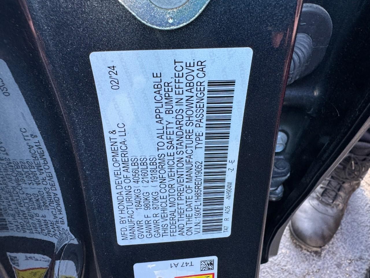 Honda Civic Hatchback Vehicle Full-screen Gallery Image 27