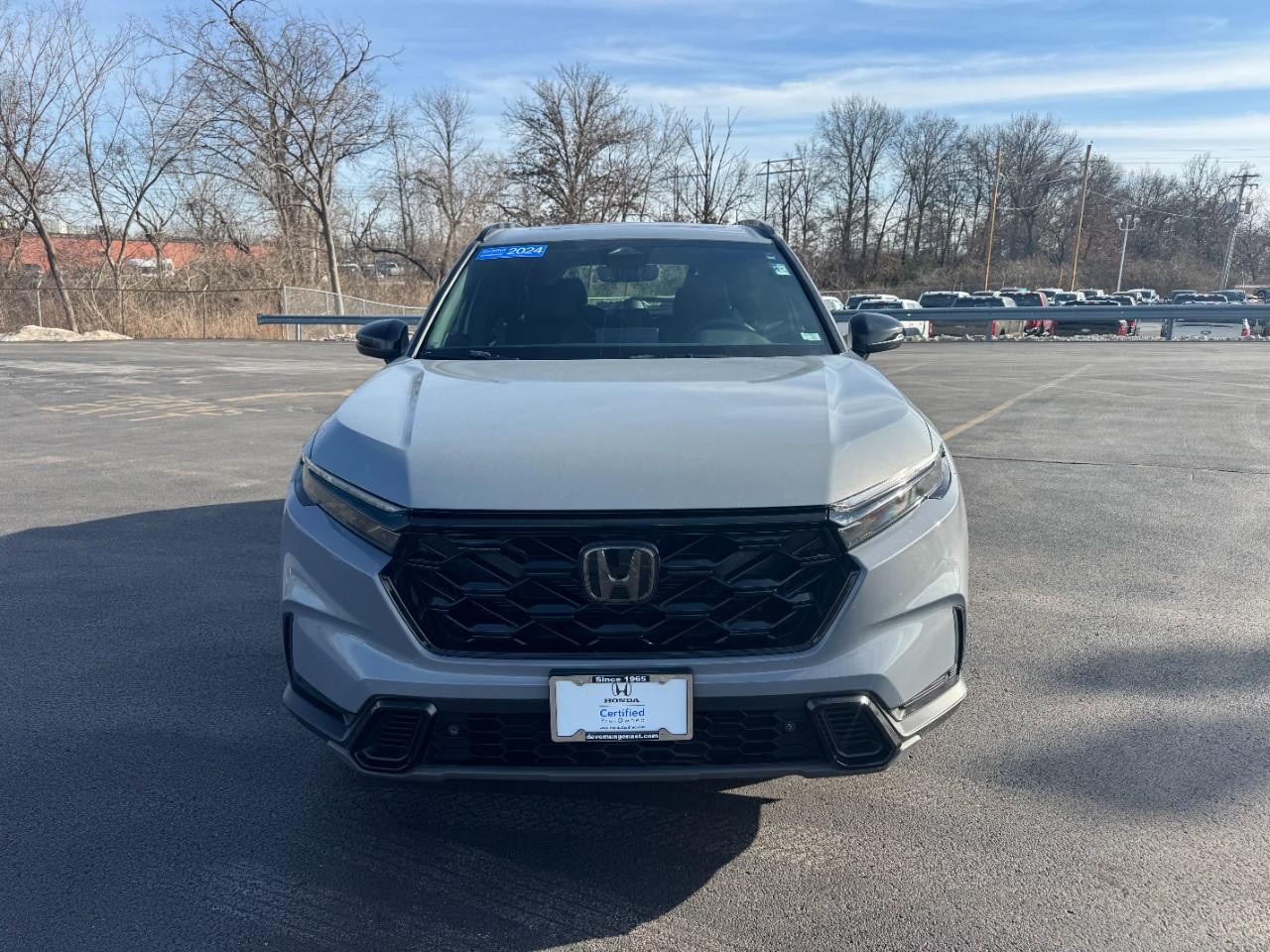 Honda CR-V Hybrid Vehicle Full-screen Gallery Image 10