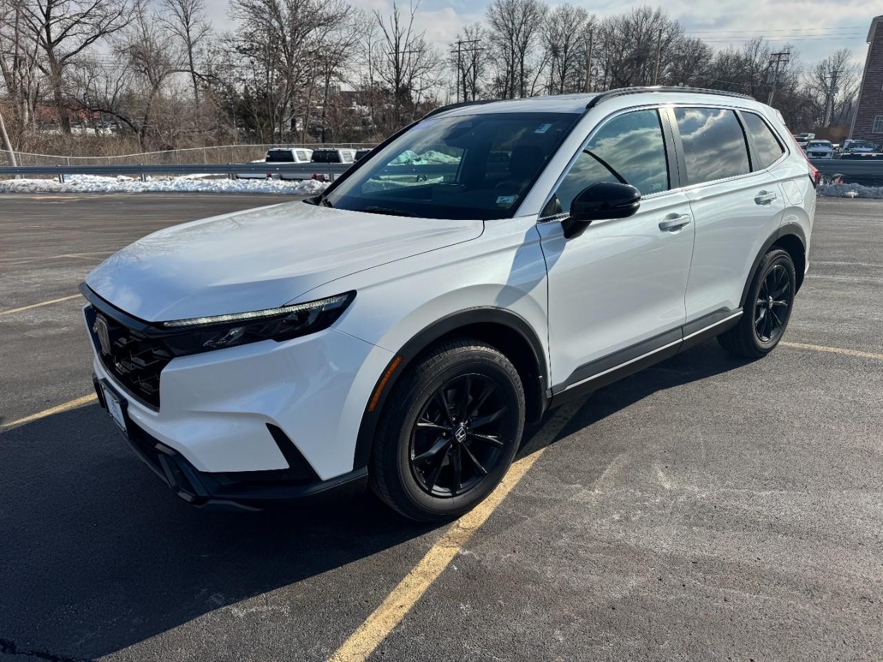 Honda CR-V Hybrid Vehicle Full-screen Gallery Image 08