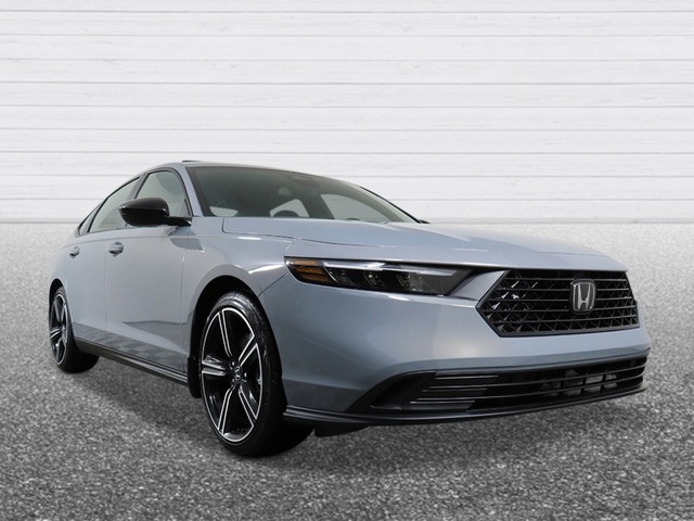 Honda Accord Hybrid Vehicle Full-screen Gallery Image 07