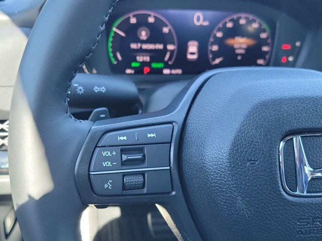 Honda Accord Hybrid Vehicle Full-screen Gallery Image 14