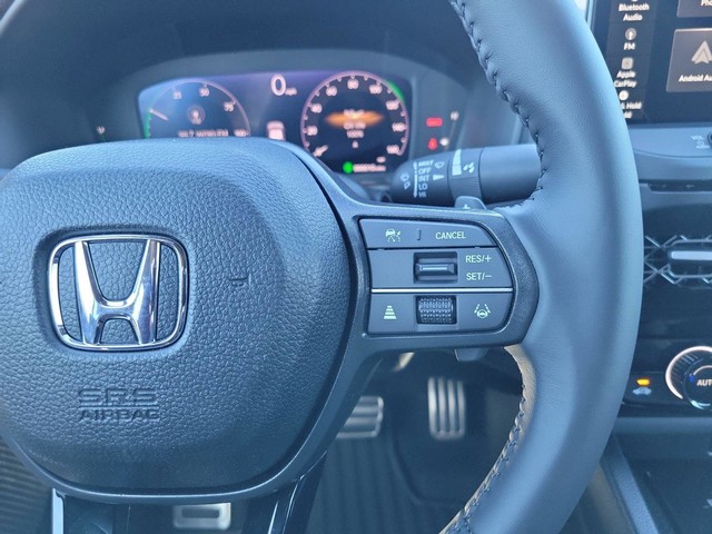 Honda Accord Hybrid Vehicle Full-screen Gallery Image 15
