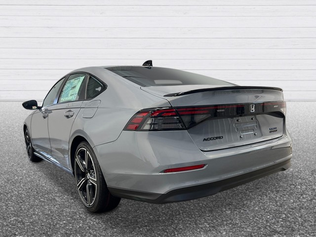 Honda Accord Hybrid Vehicle Full-screen Gallery Image 39