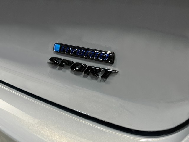 Honda Accord Hybrid Vehicle Full-screen Gallery Image 42
