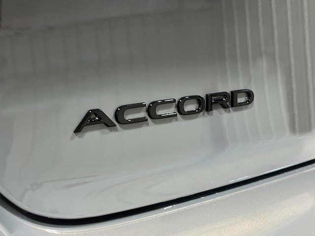 Honda Accord Hybrid Vehicle Full-screen Gallery Image 43