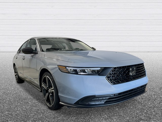 Honda Accord Hybrid Vehicle Full-screen Gallery Image 45