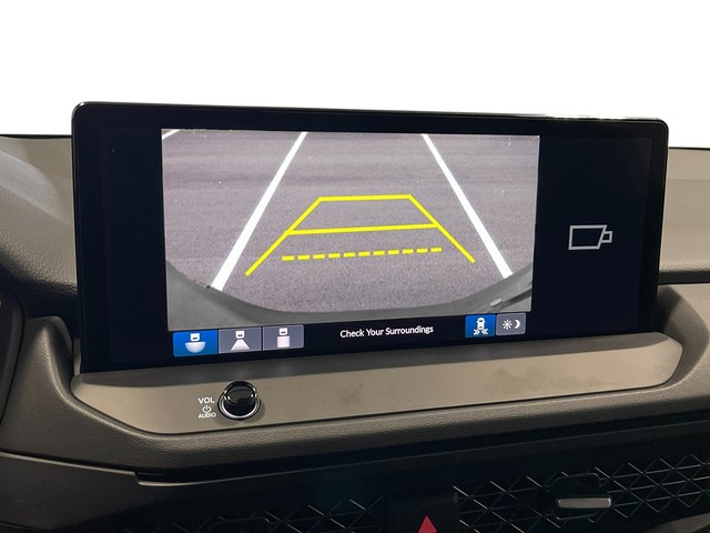 Honda Accord Hybrid Vehicle Full-screen Gallery Image 57