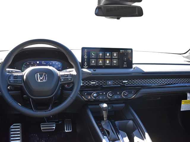 Honda Accord Hybrid Vehicle Full-screen Gallery Image 12