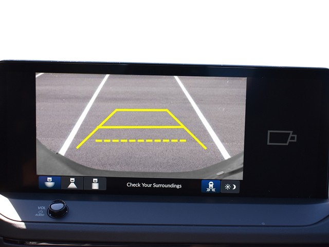 Honda Accord Hybrid Vehicle Full-screen Gallery Image 15