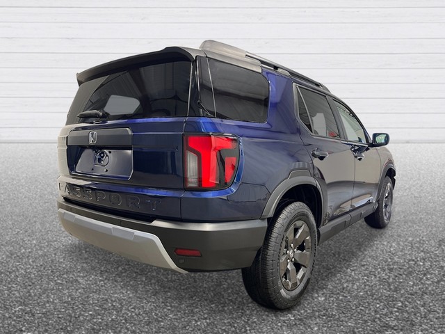 Honda Passport Vehicle Full-screen Gallery Image 05