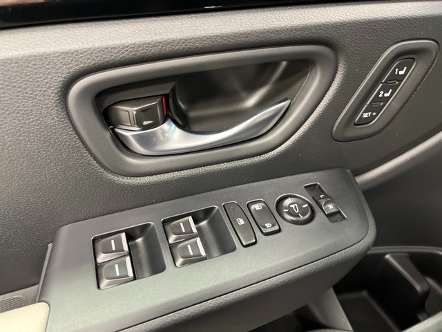 Honda Passport Vehicle Full-screen Gallery Image 12