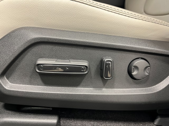 Honda Passport Vehicle Full-screen Gallery Image 13