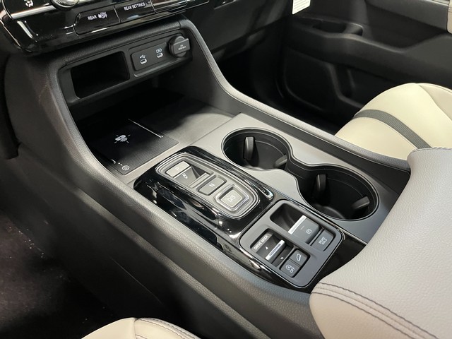 Honda Passport Vehicle Full-screen Gallery Image 15