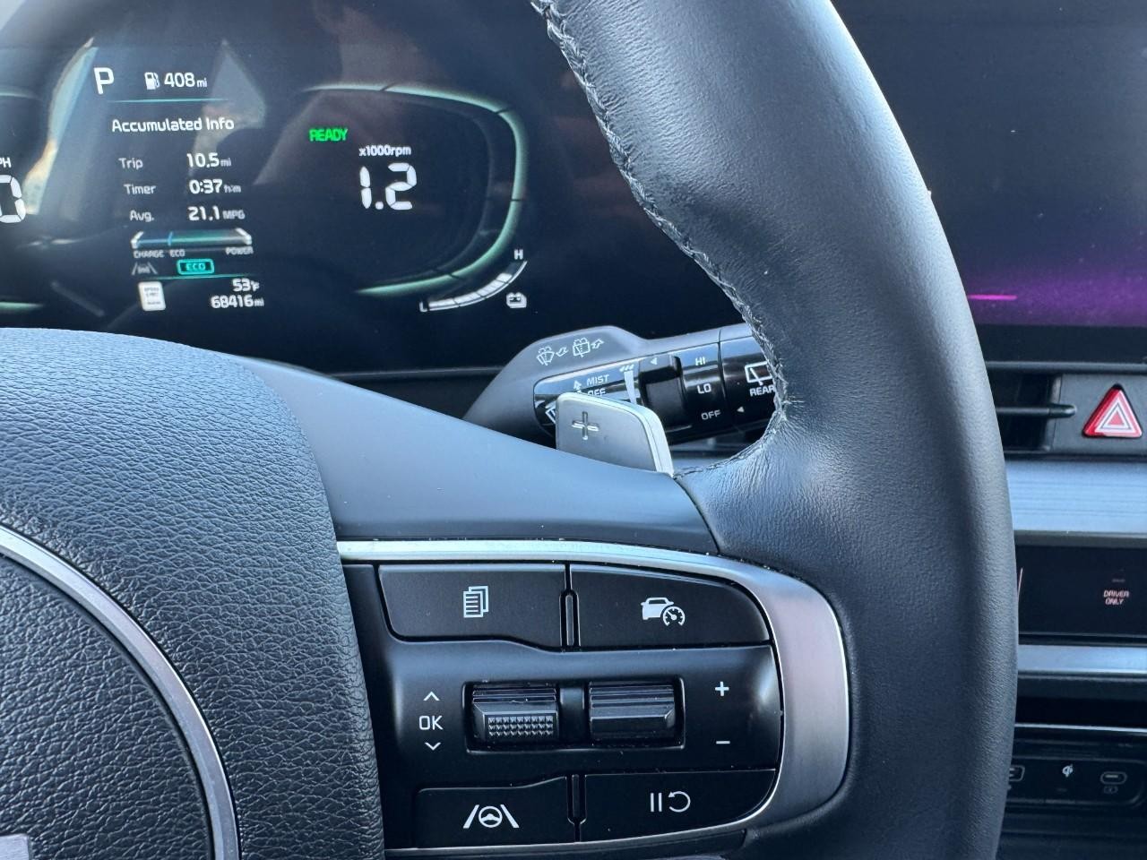 Kia Sportage Hybrid Vehicle Full-screen Gallery Image 20