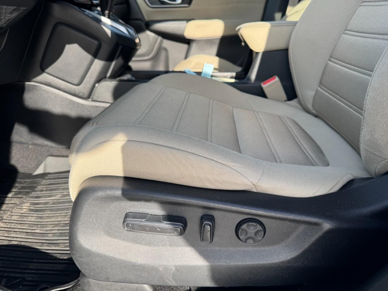 Honda CR-V Vehicle Full-screen Gallery Image 17